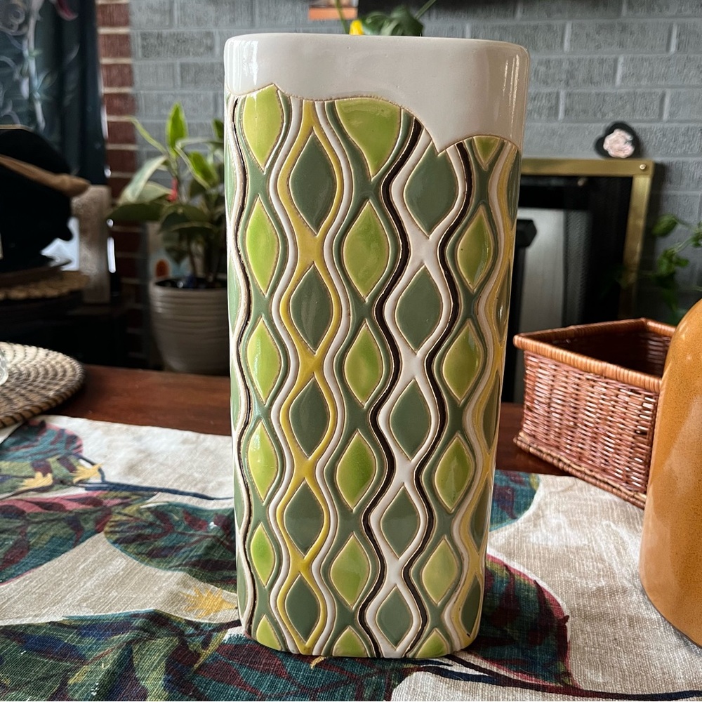 Anthropologie Ceramic Art Pottery 11" Mod Oblong Green Wavy Retro Geometric Vase